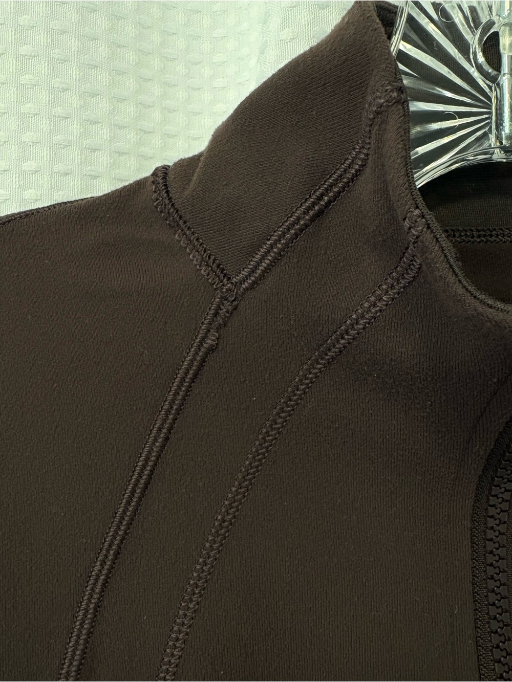 Lululemon Define Jacket ~ 6 ~ Espresso - Picture 12 of 16